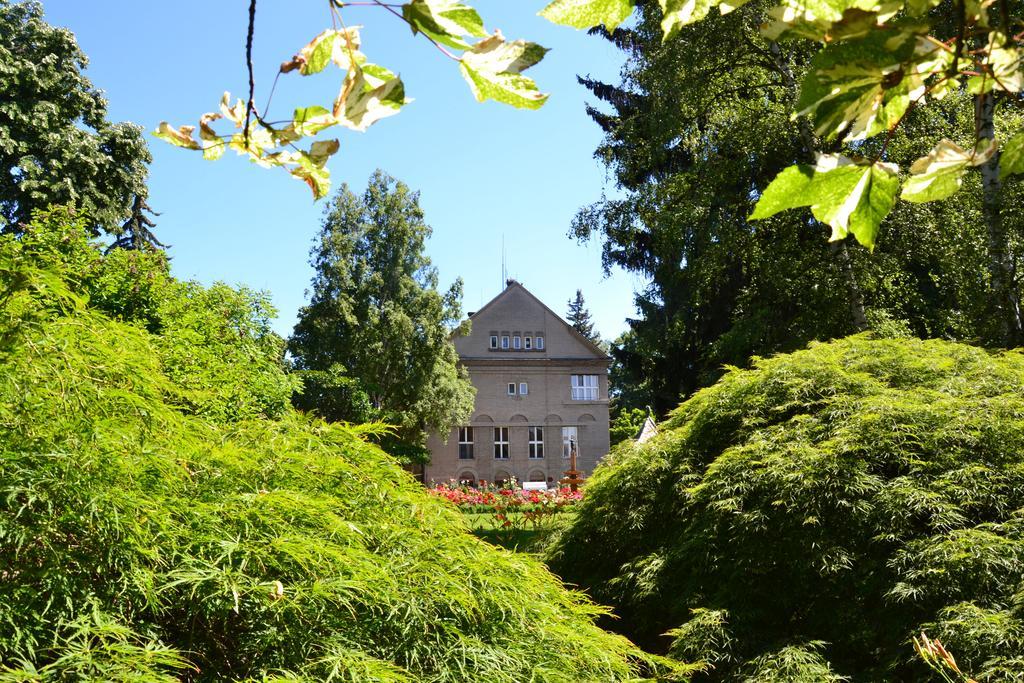 Villa Cerych Česká Skalice エクステリア 写真