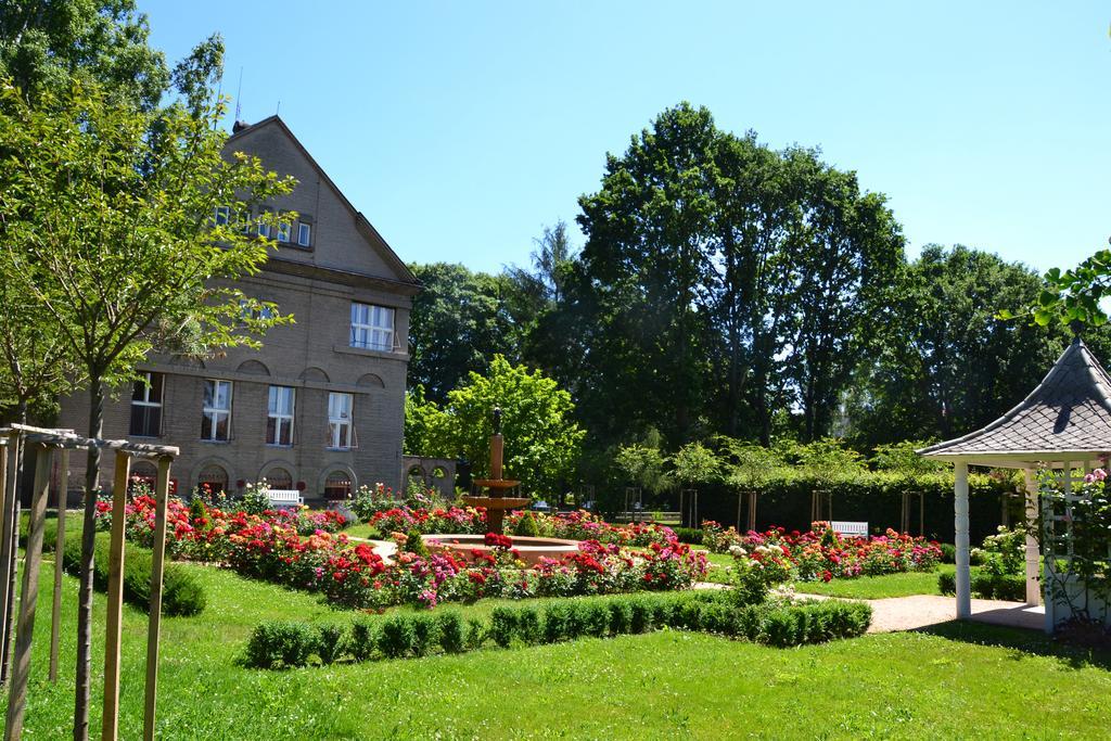 Villa Cerych Česká Skalice エクステリア 写真